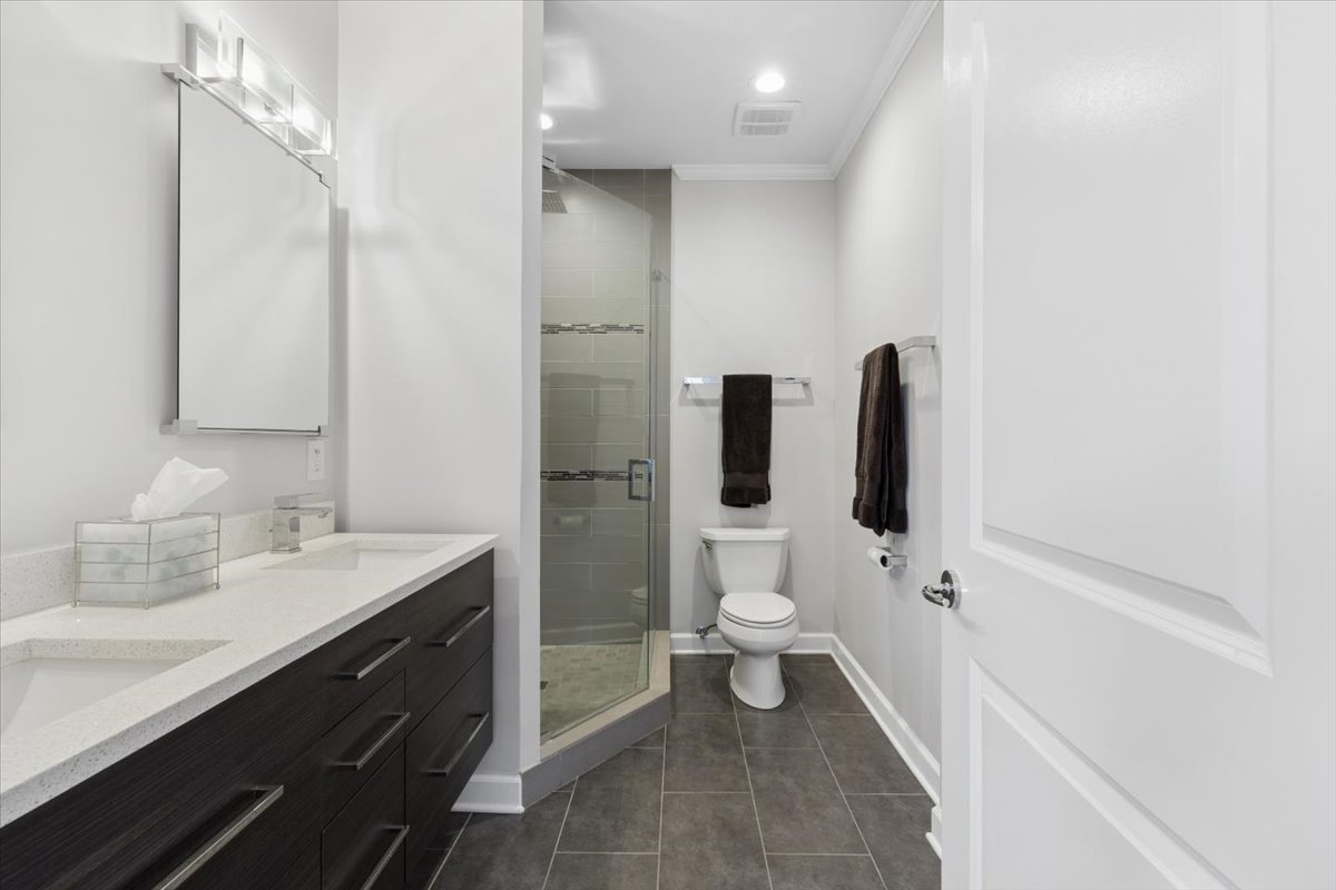 1742 W Diversey Parkway 3 Property Photo 19