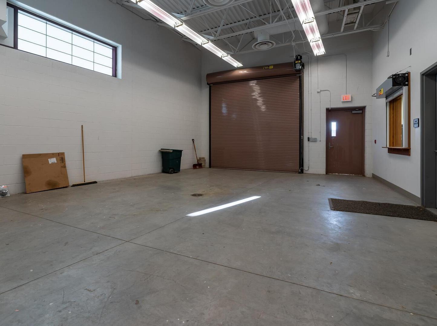 200 N Main Street Property Photo 6