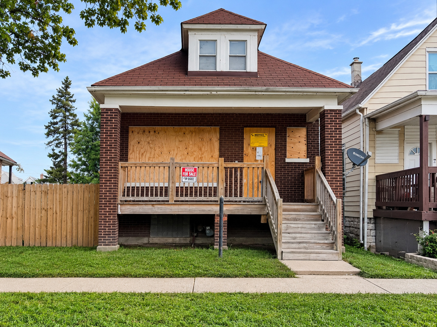 1312 W 73rd Place Property Photo 1