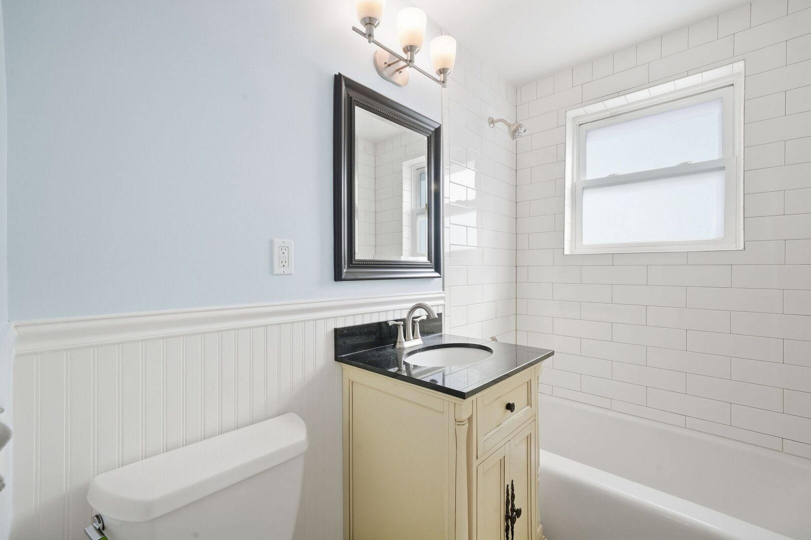 7731 W Palatine Avenue Property Photo 11