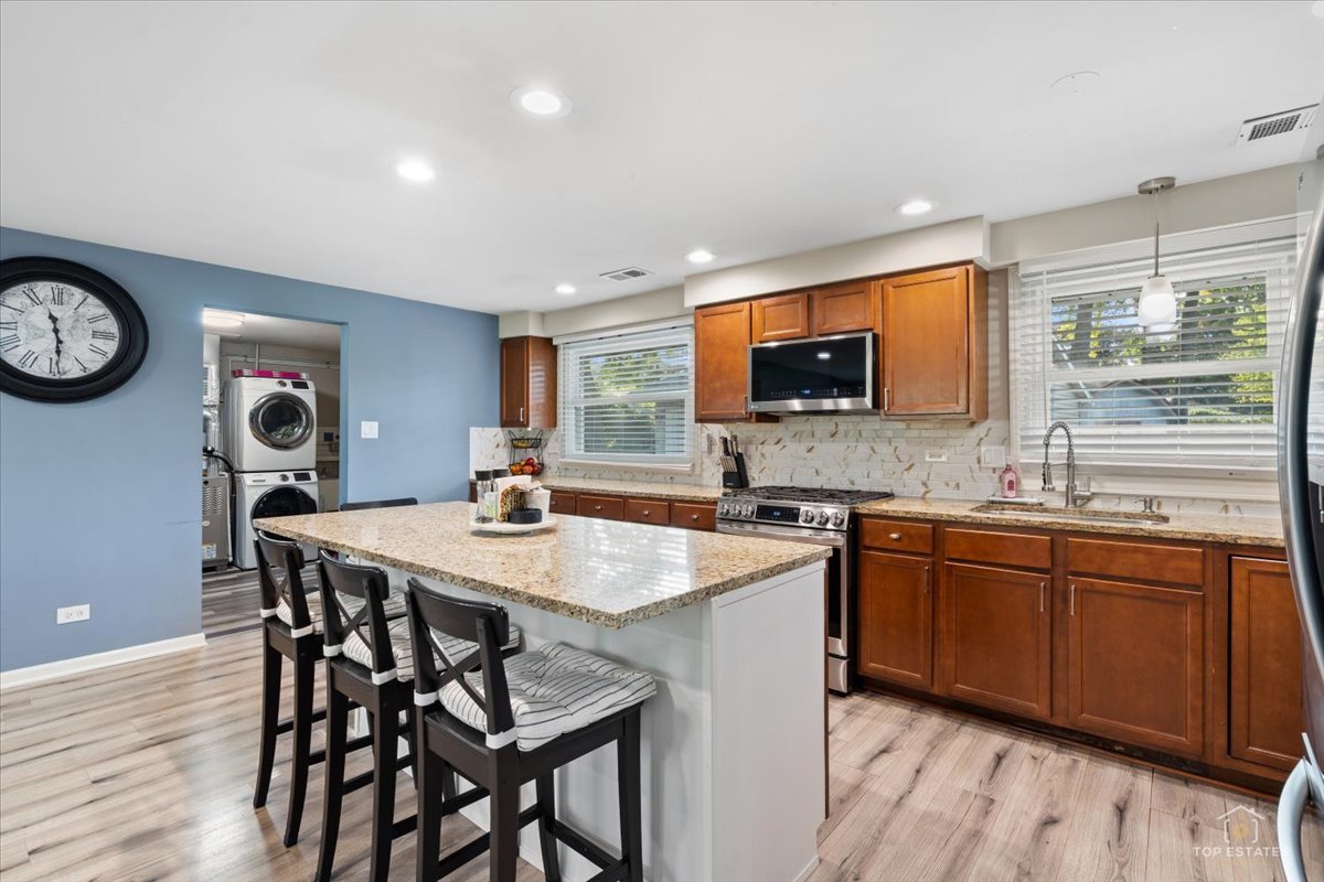 1831 Wedgewood Lane Property Photo 14