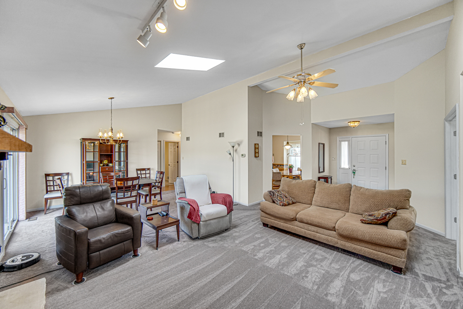 6316 Knollwood Drive Property Photo 4