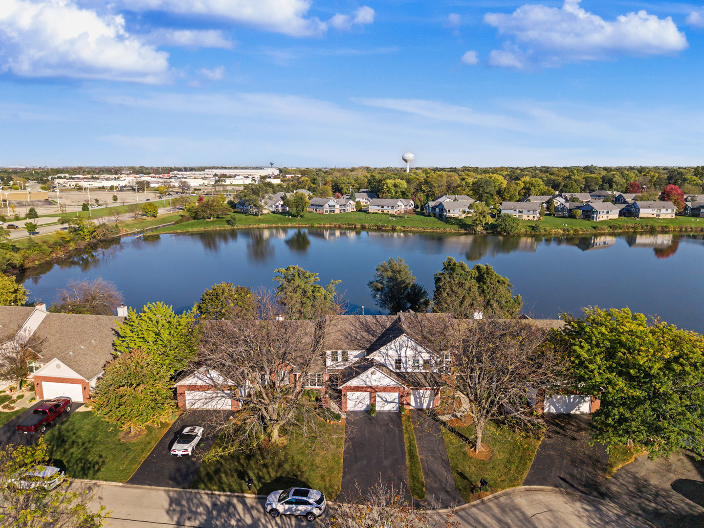 2712 Lake Shore Drive Property Photo 2