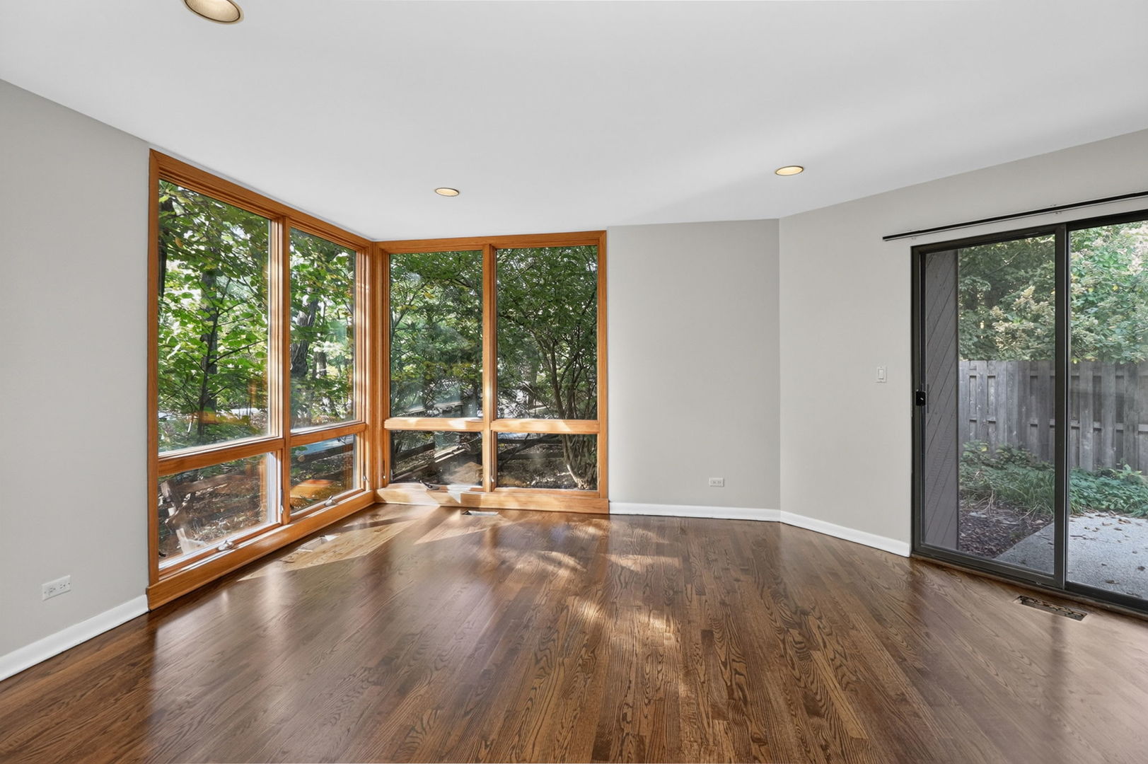 5337 Brookbank Road Property Photo 3
