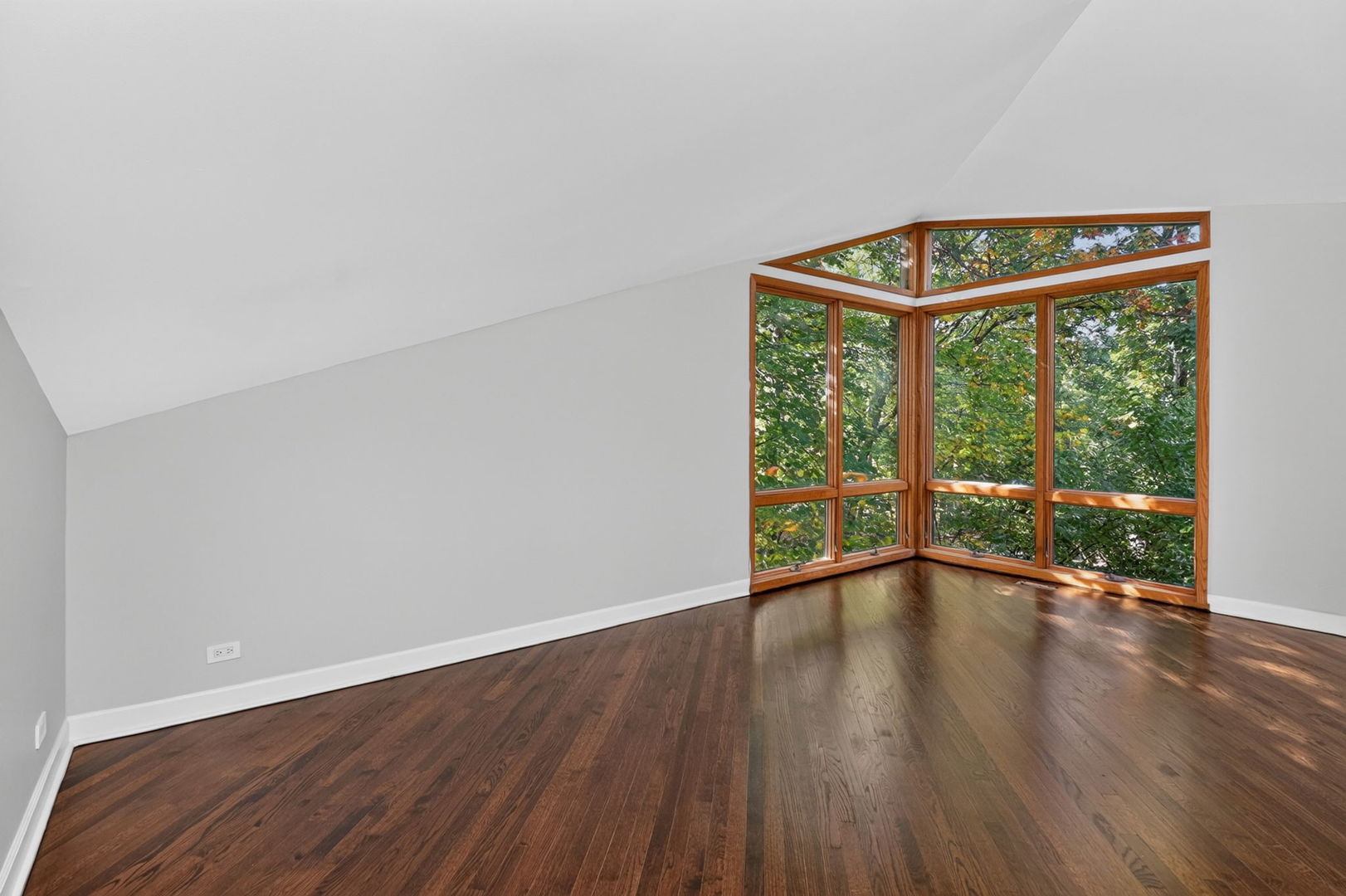 5337 Brookbank Road Property Photo 6