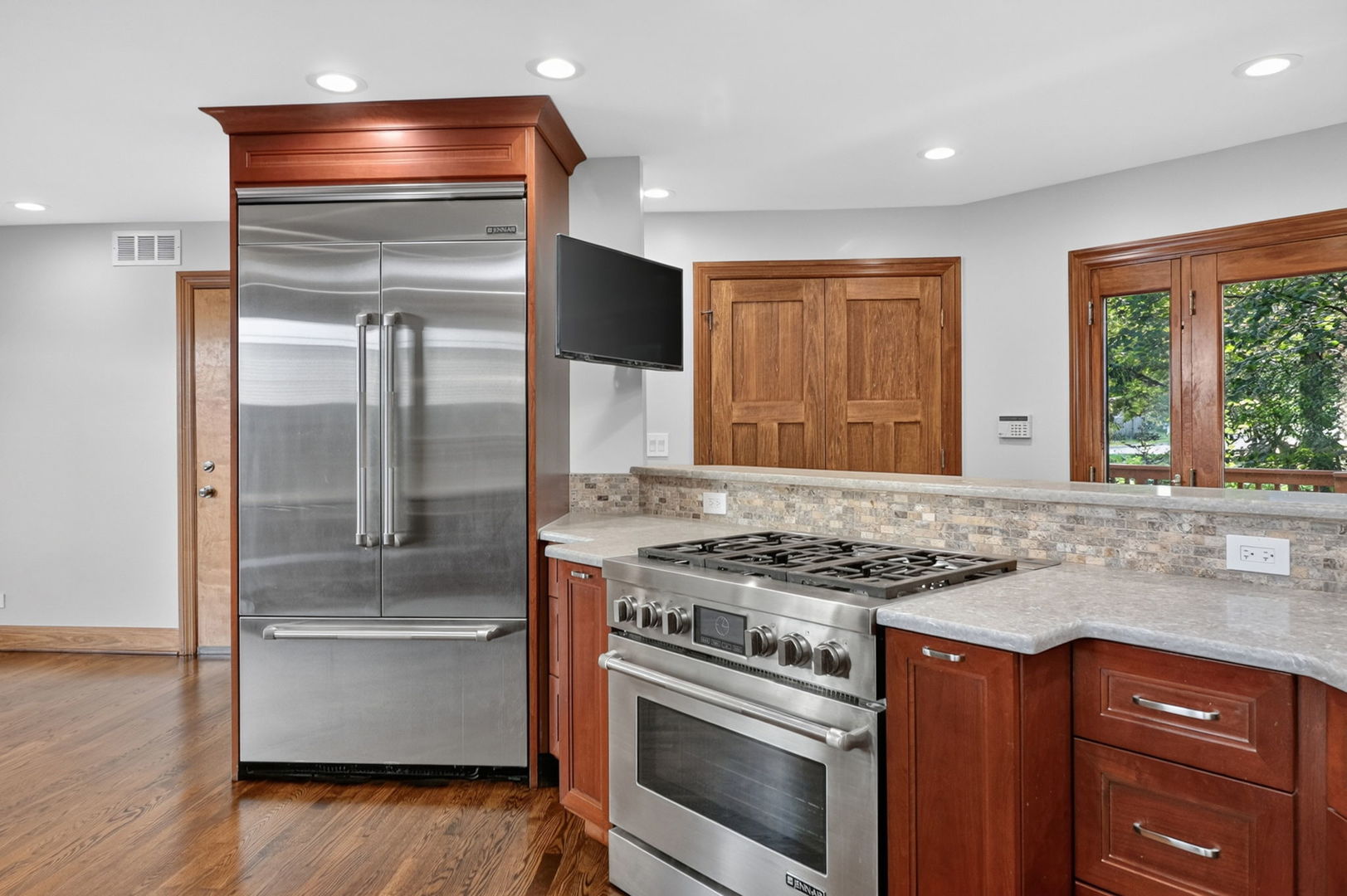 5337 Brookbank Road Property Photo 14