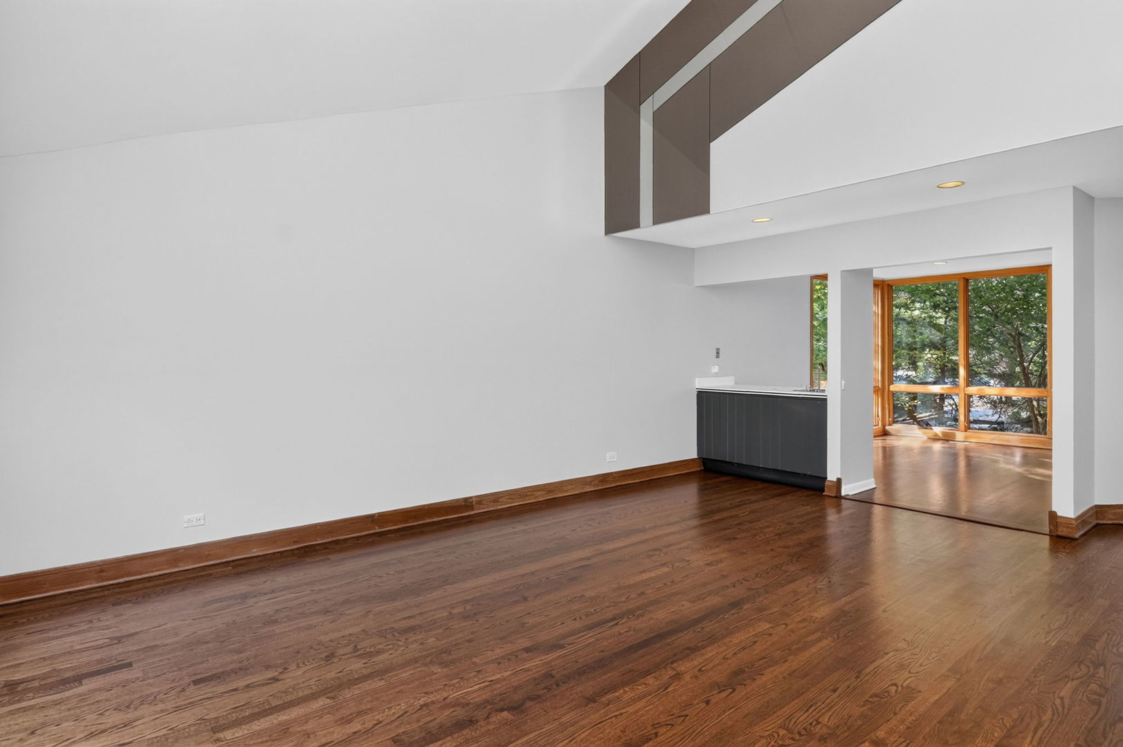 5337 Brookbank Road Property Photo 21