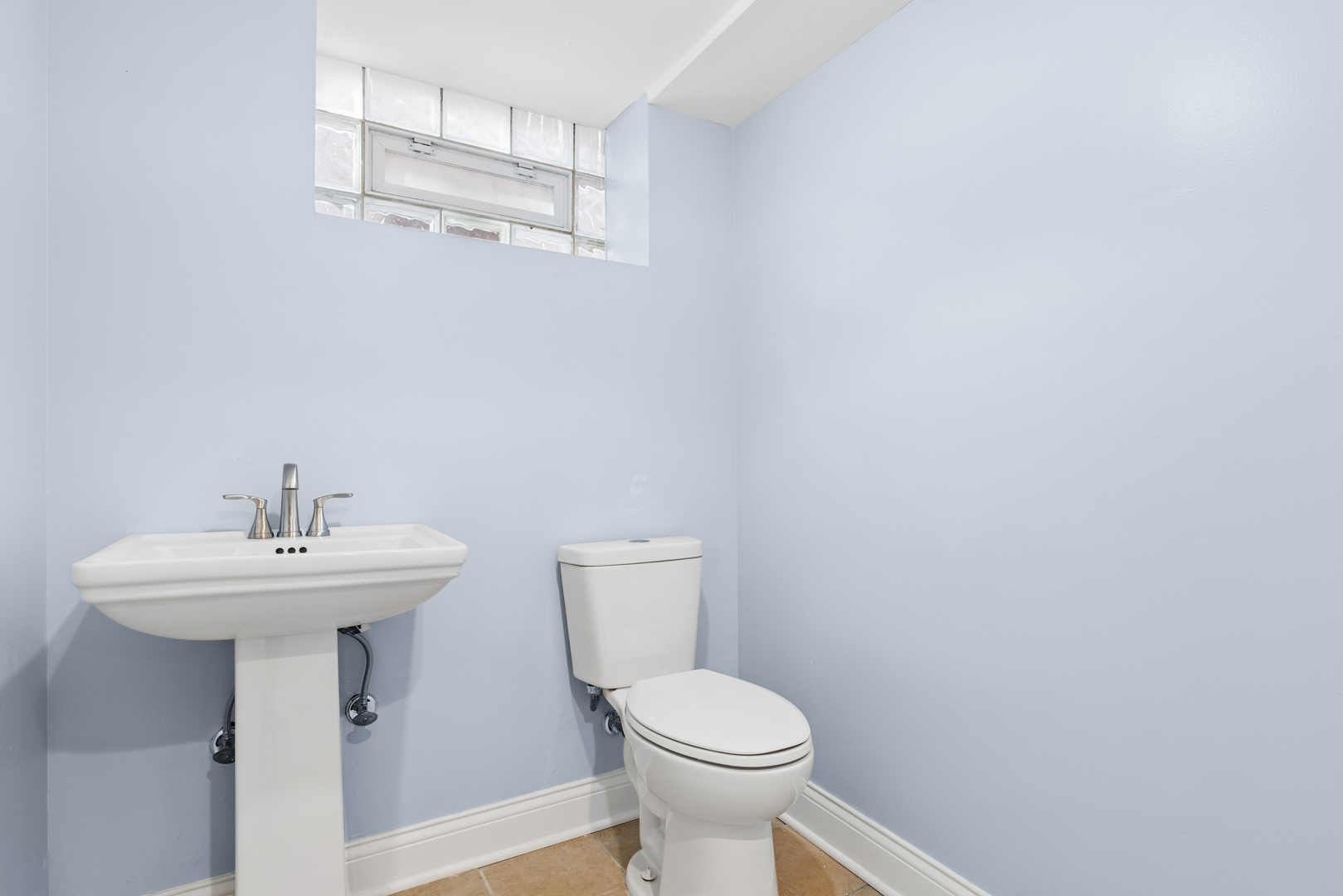8019 S Francisco Avenue Property Photo 23