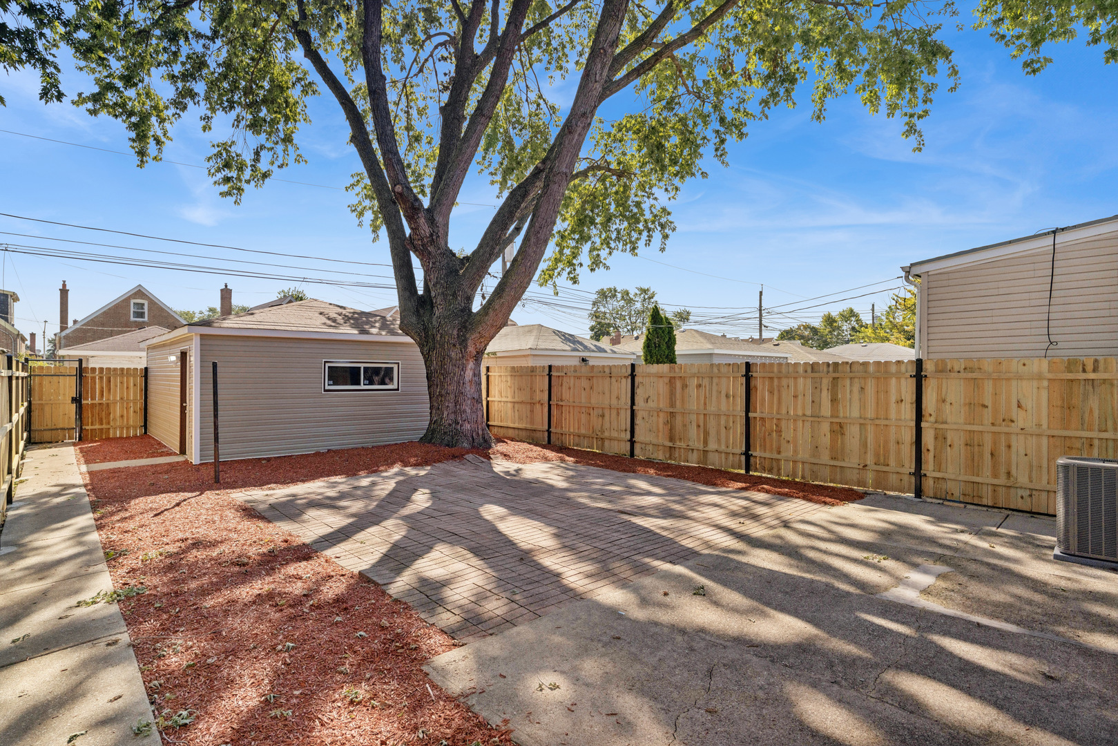 8019 S Francisco Avenue Property Photo 26