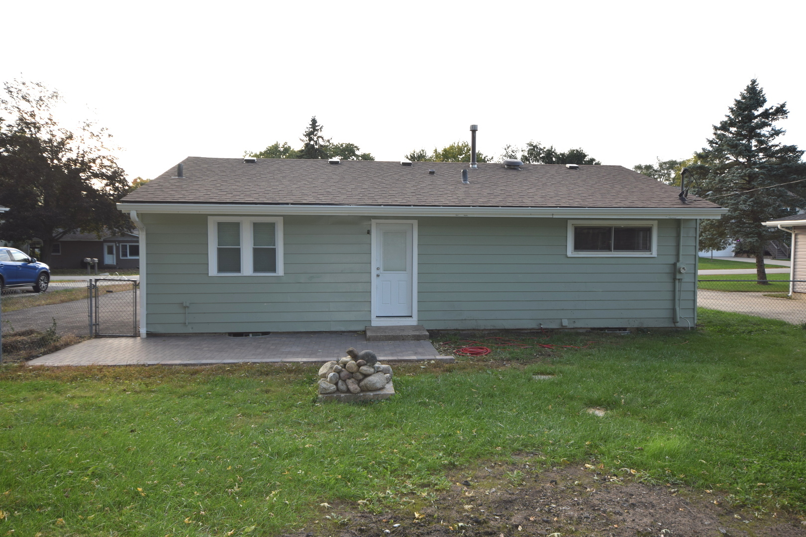 2408 Driftwood Drive Property Photo 2