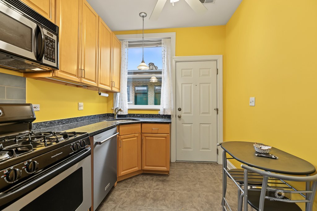 4916 N Kedzie Avenue 3w Property Photo 9