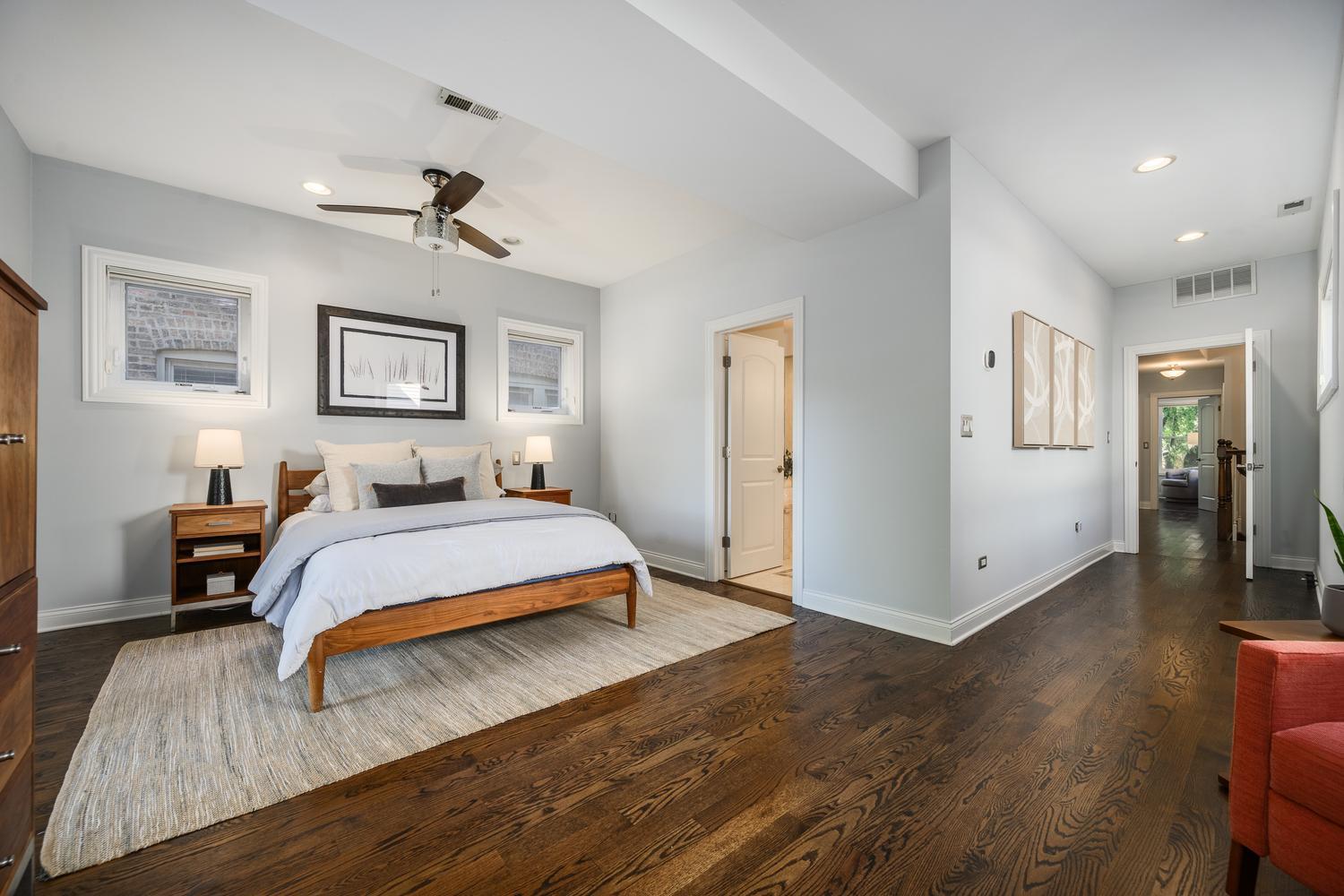 4829 N Hoyne Avenue Property Photo 18