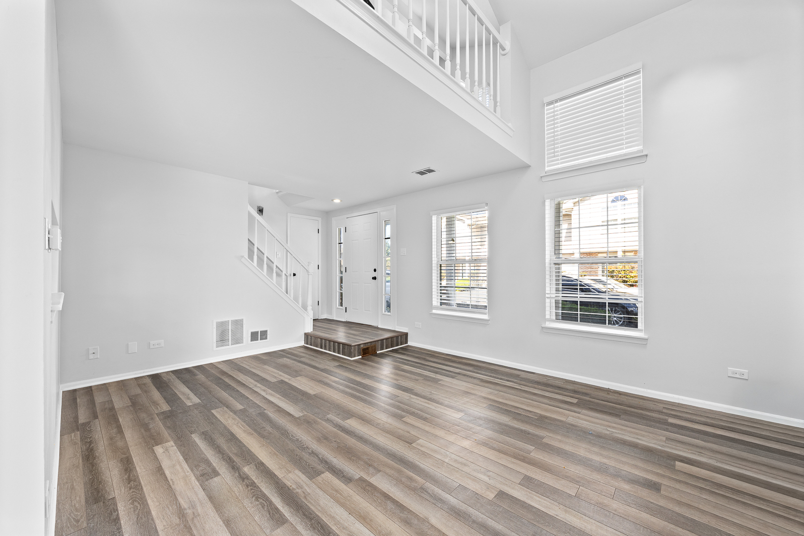 12537 S Central Park Avenue Property Photo 5