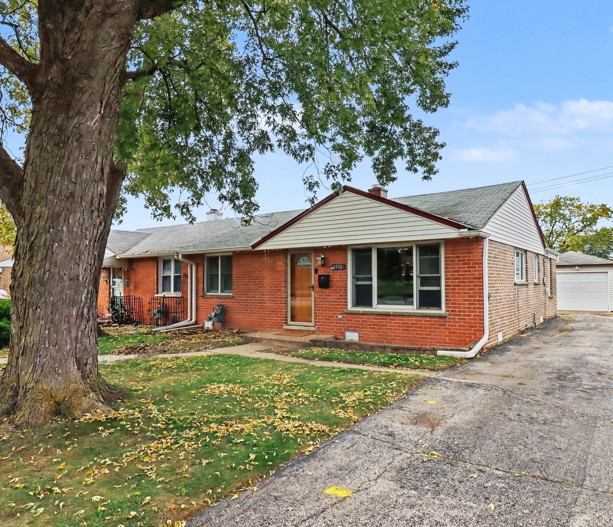 8930 S Crawford Avenue Property Photo 1