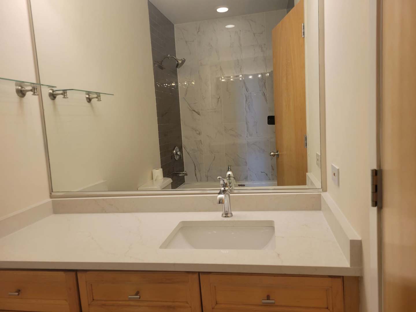 417 S Jefferson Street 511 Property Photo 10