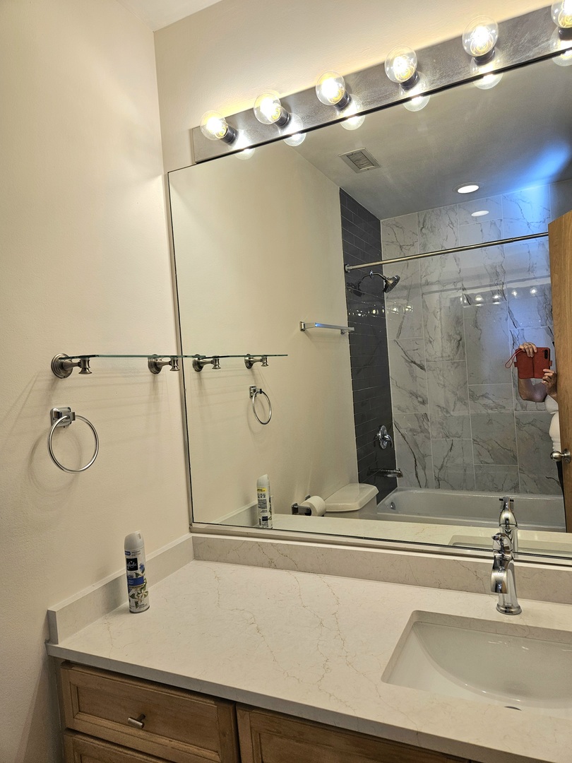 417 S Jefferson Street 511 Property Photo 17