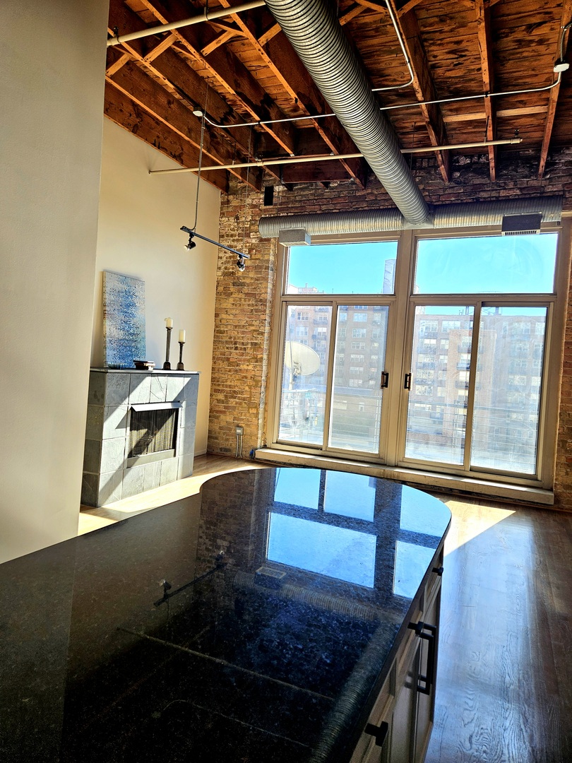 417 S Jefferson Street 511 Property Photo 20