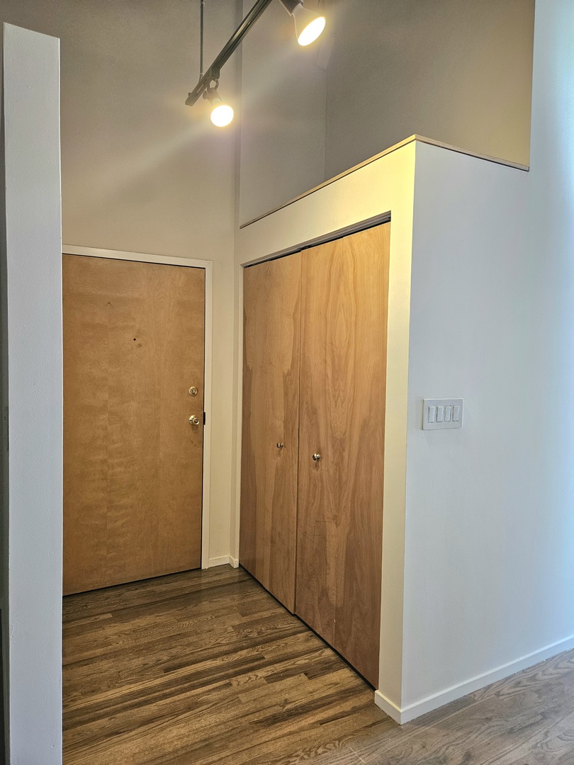 417 S Jefferson Street 511 Property Photo 25