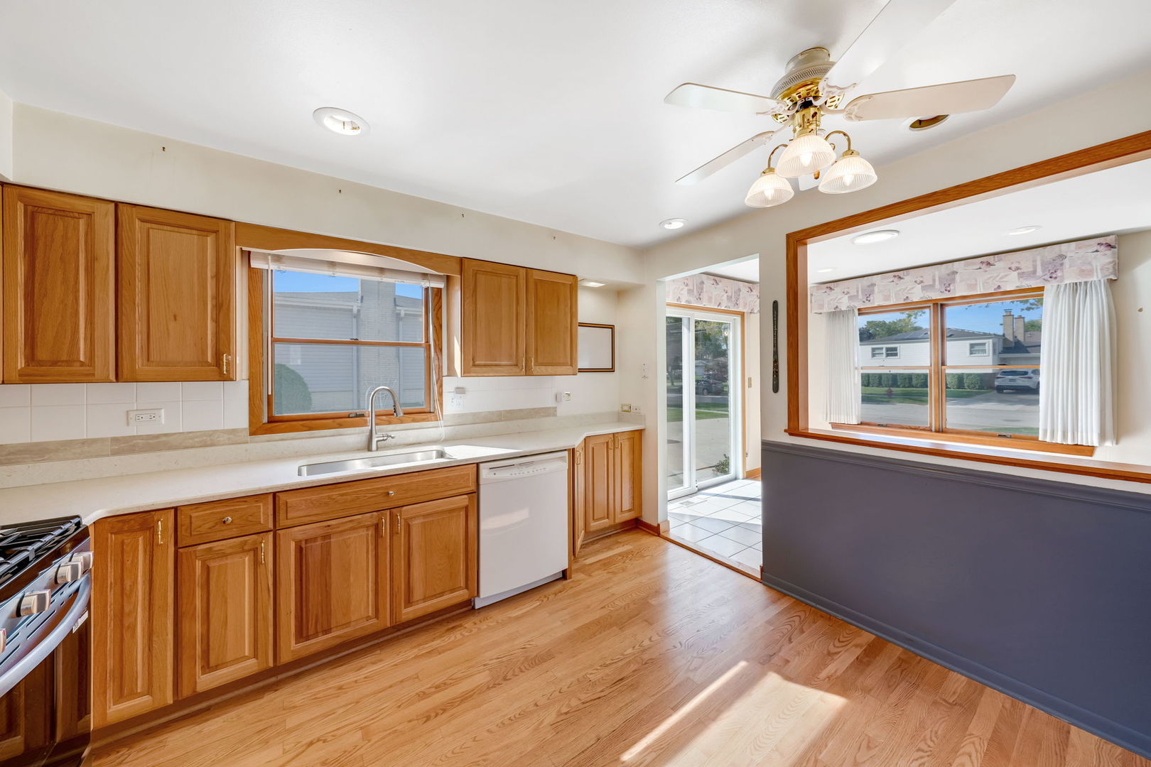 1933 Plainfield Drive Property Photo 9
