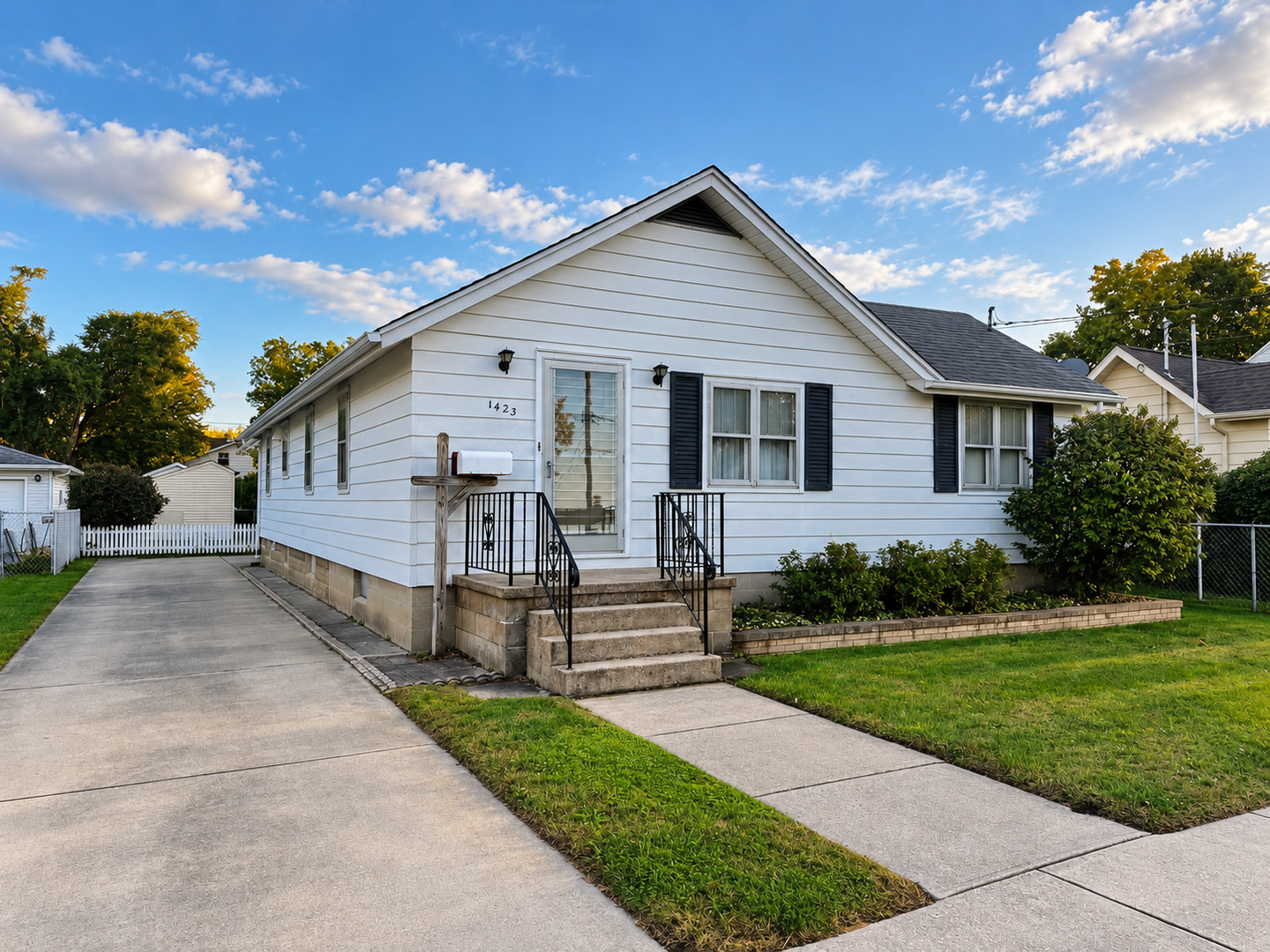 1423 W Jefferson Street Property Photo 1