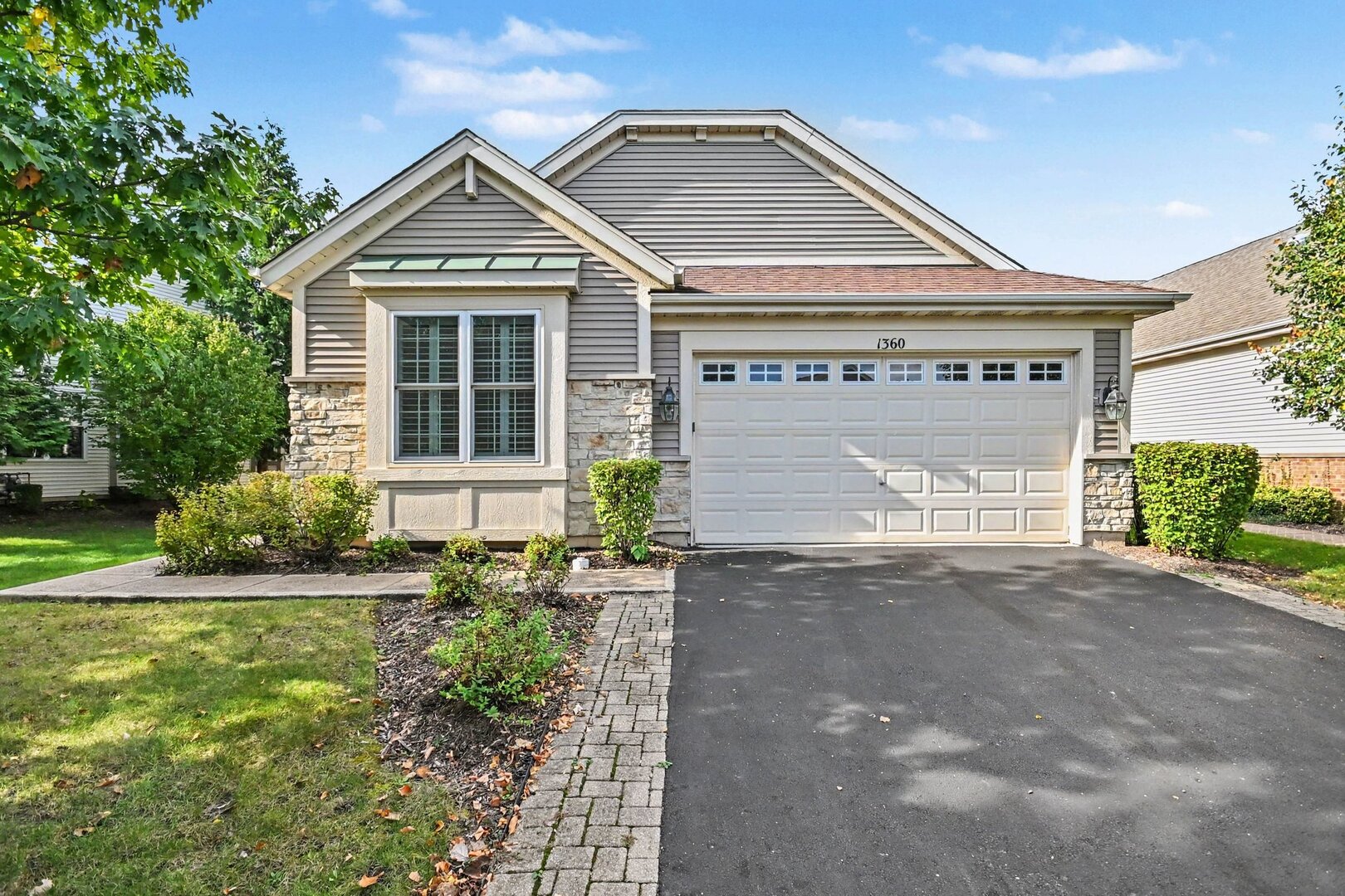 1360 Mansfield Drive Property Photo 1