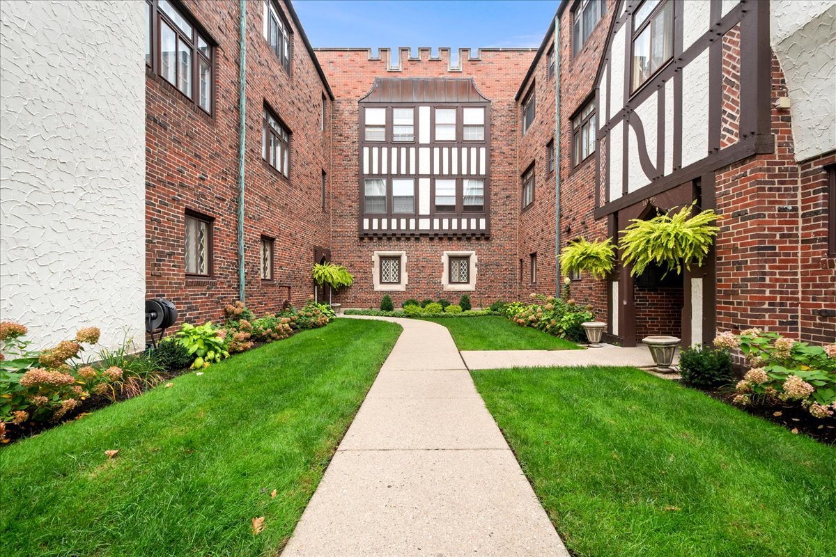 1097 Merrill Street G2 Property Photo 1