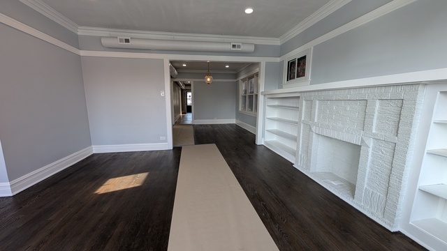 5028 W Lawrence Avenue Property Photo 2