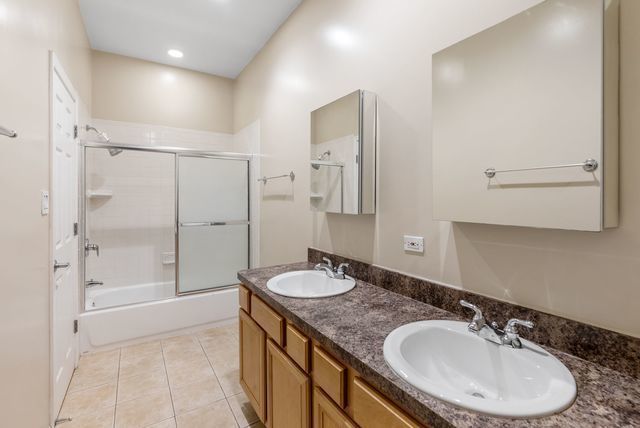 5028 W Lawrence Avenue Property Photo 23
