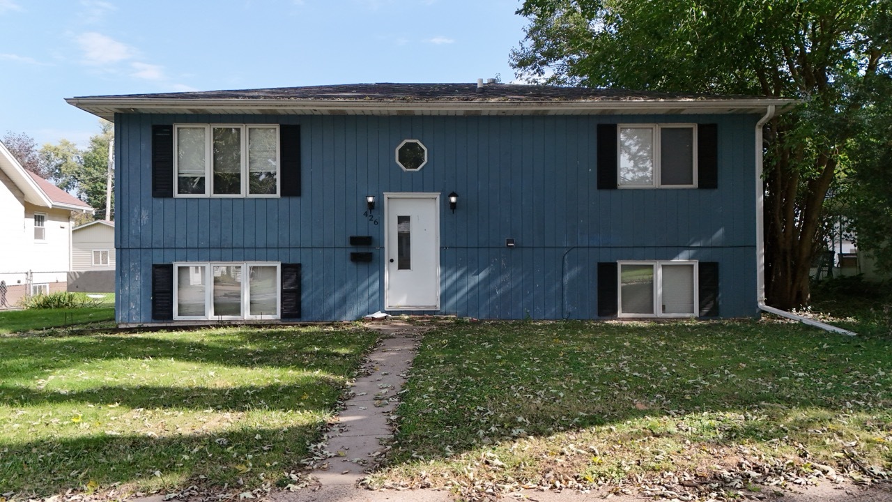 426 45th Street Property Photo 1