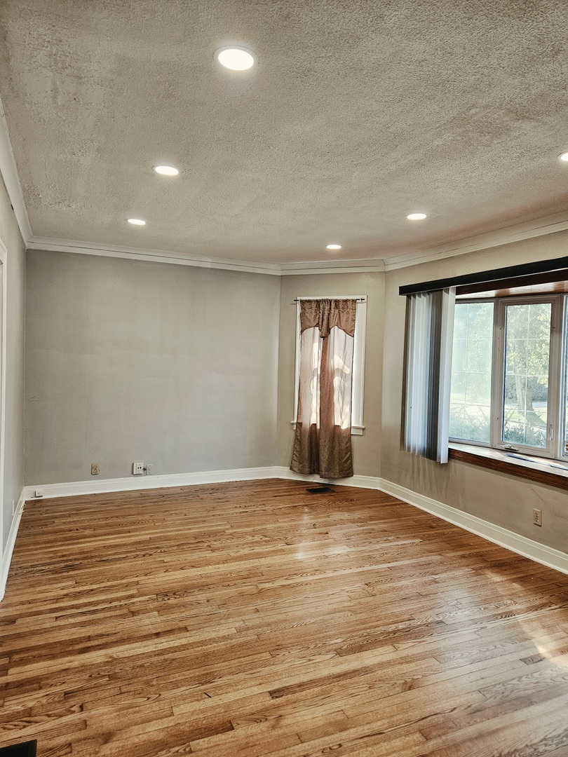 15805 S Marshfield Avenue Property Photo 6