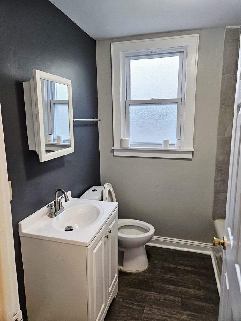 15805 S Marshfield Avenue Property Photo 8