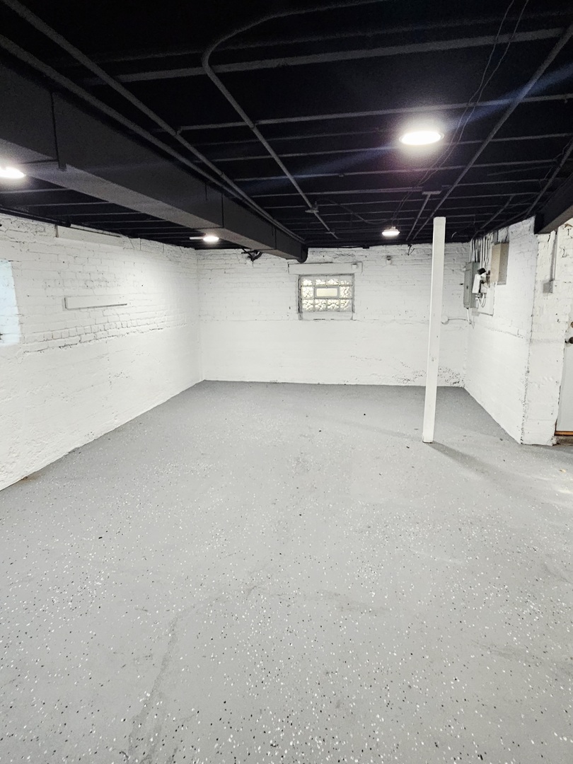 15805 S Marshfield Avenue Property Photo 25