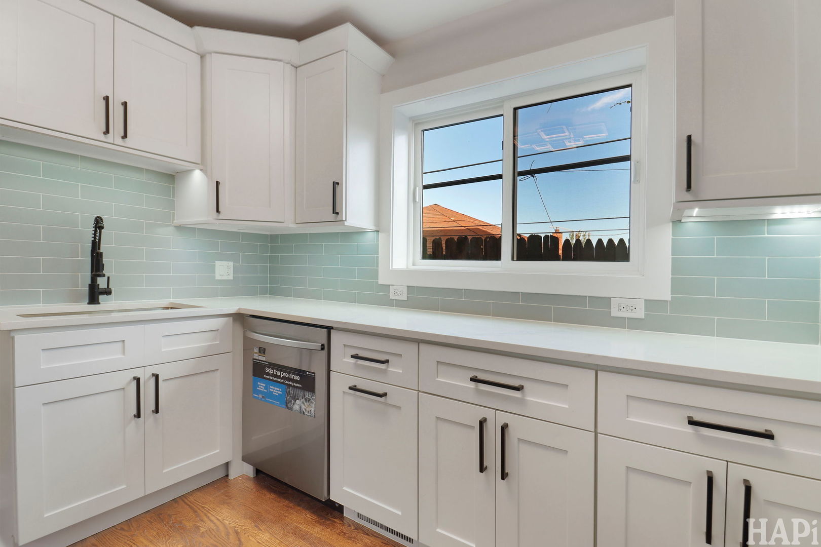 2554 Rose Street Property Photo 7