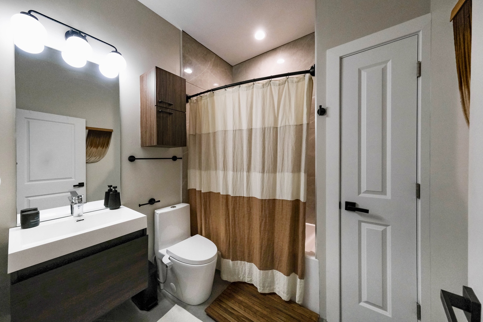 1818 N Sawyer Avenue 1e Property Photo 10