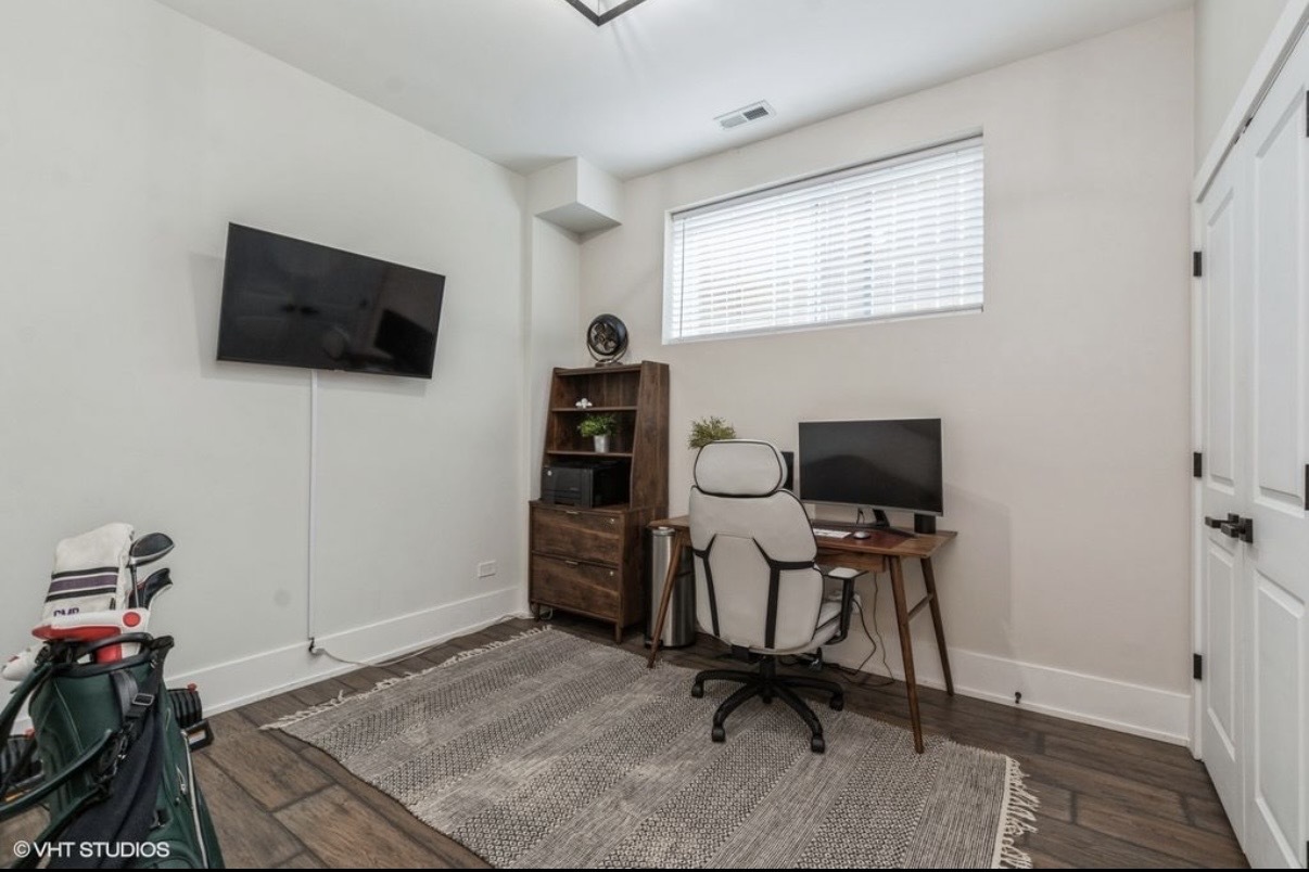 1818 N Sawyer Avenue 1e Property Photo 15