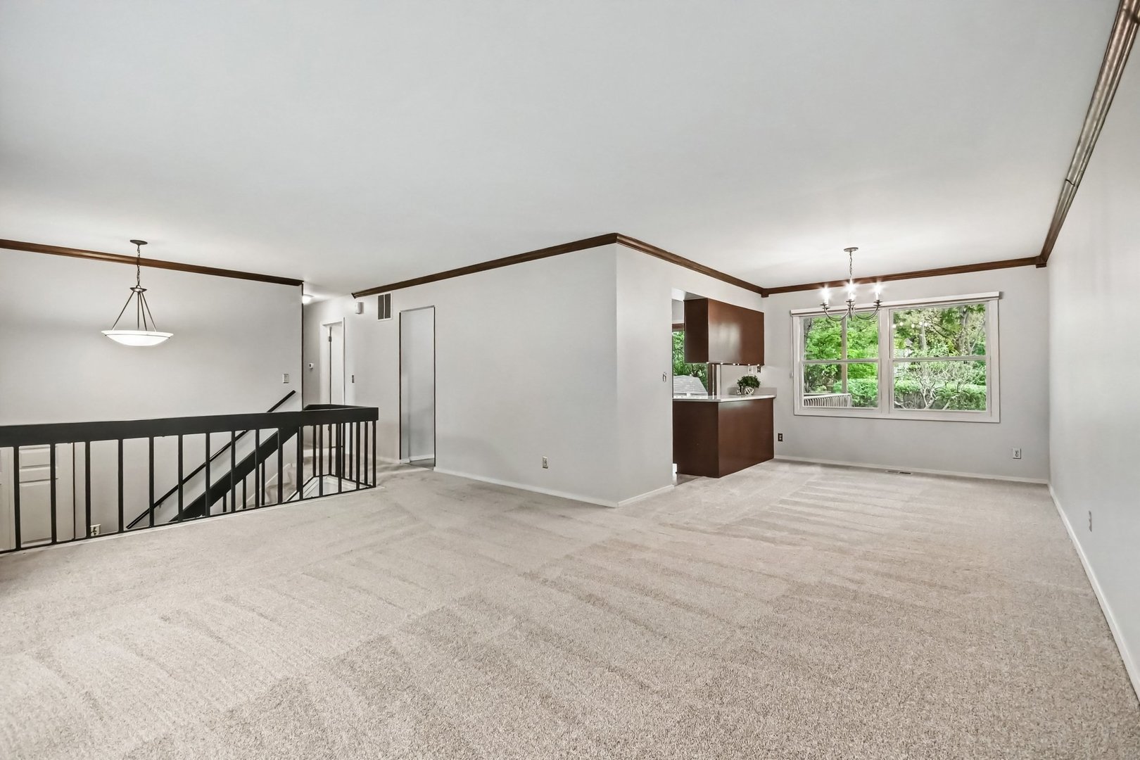 409 N Glengarry Drive Property Photo 32
