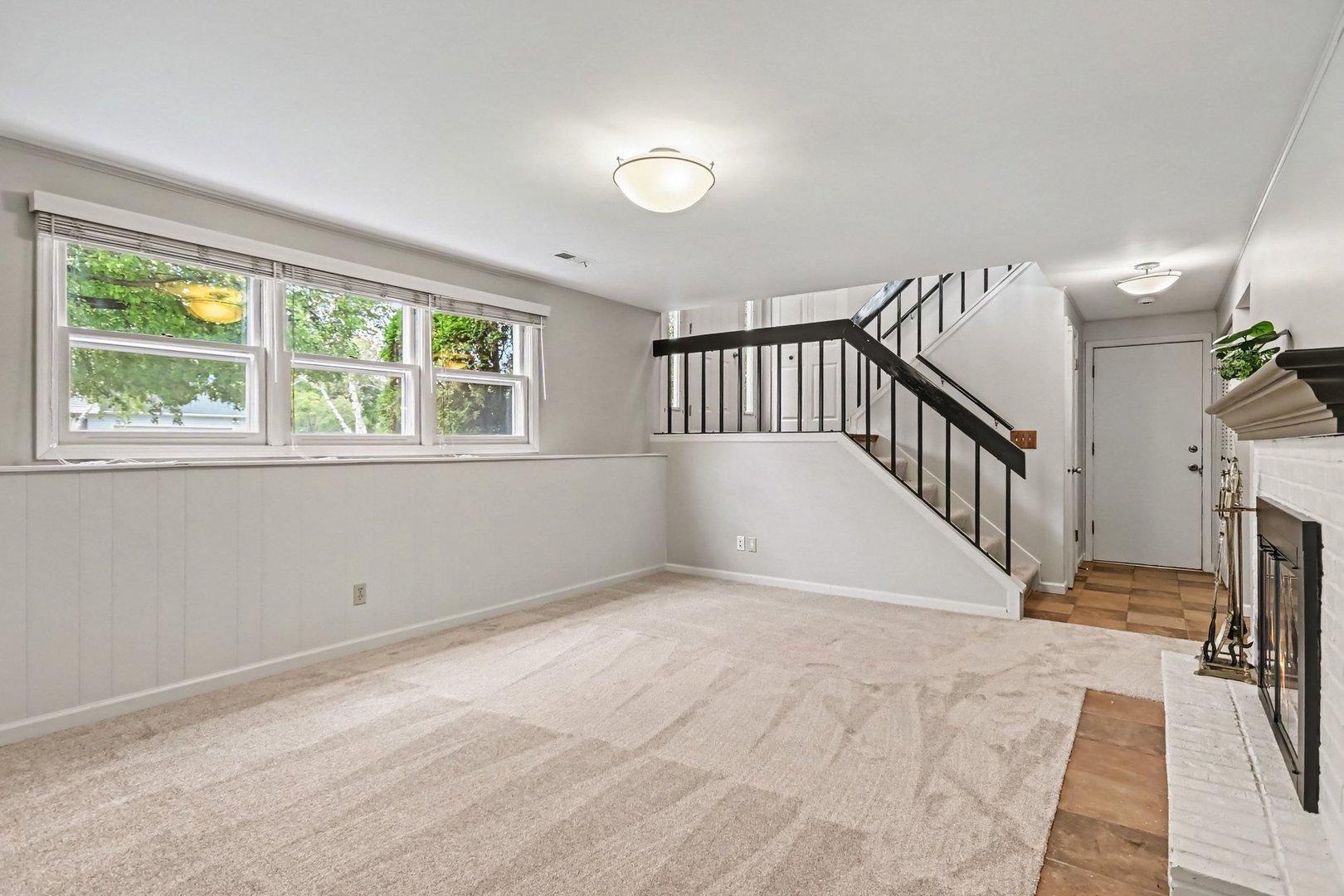 409 N Glengarry Drive Property Photo 39