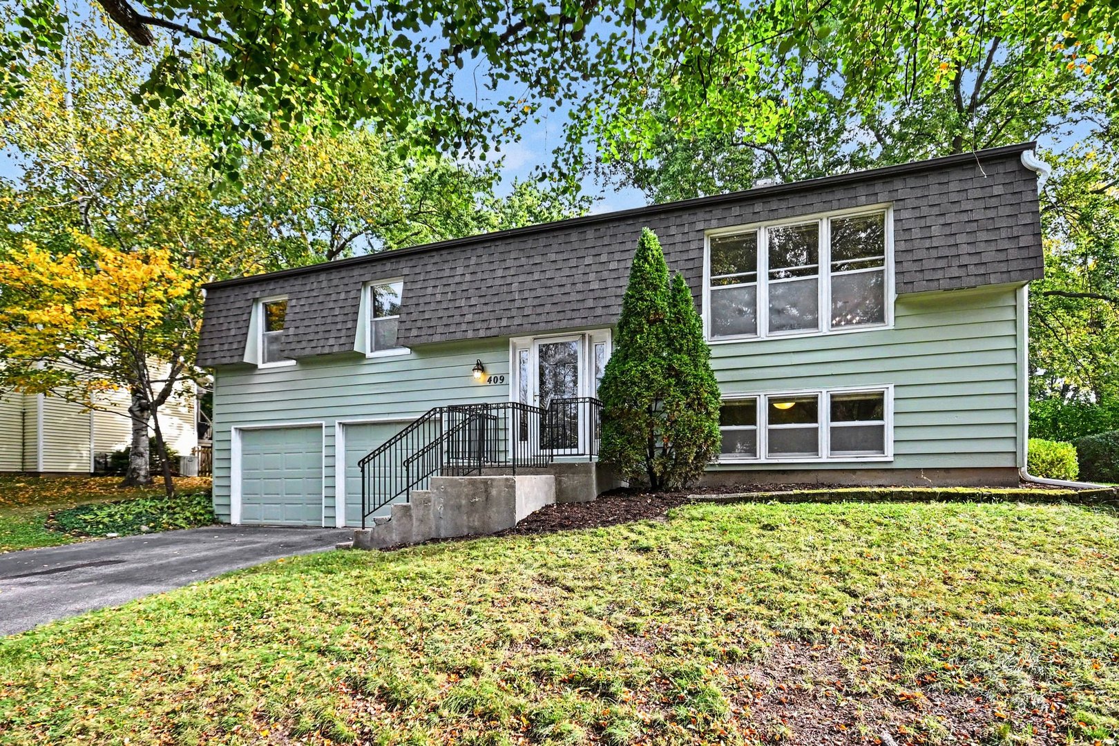 409 N Glengarry Drive Property Photo 42