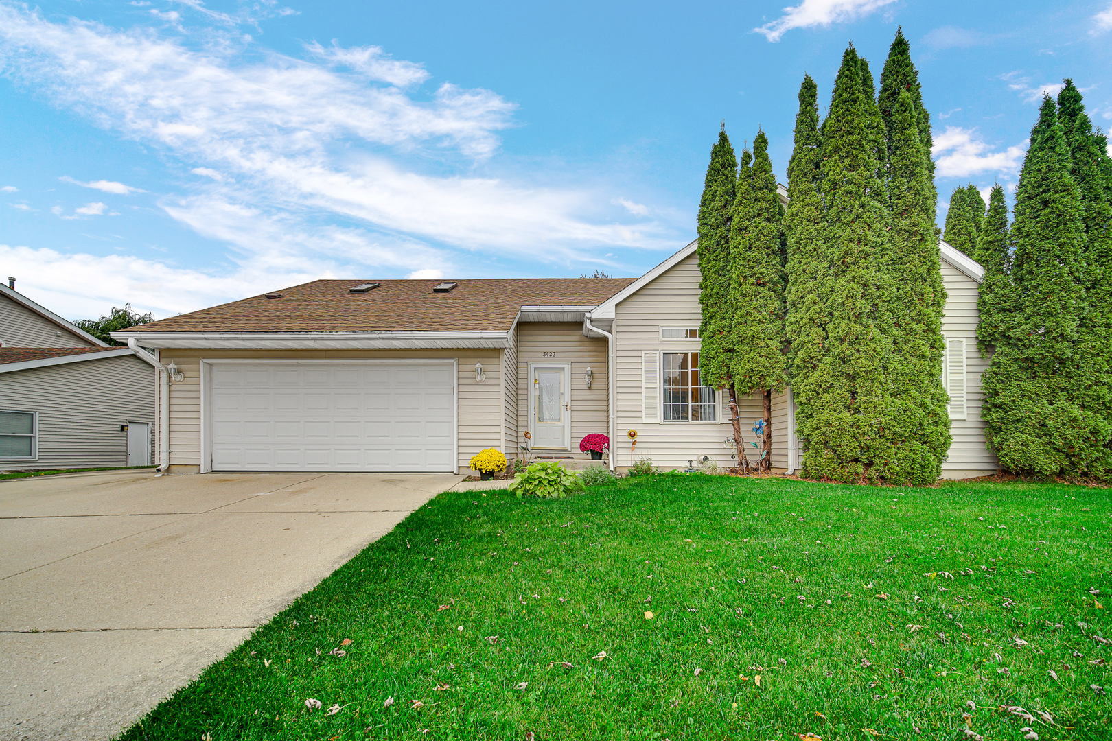 3423 Turnberry Drive Property Photo 1