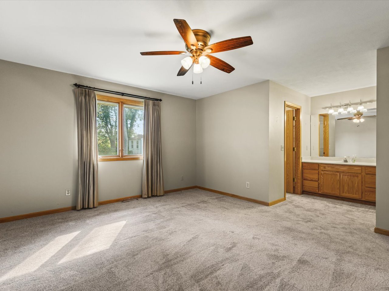 12784850 Property Photo 16