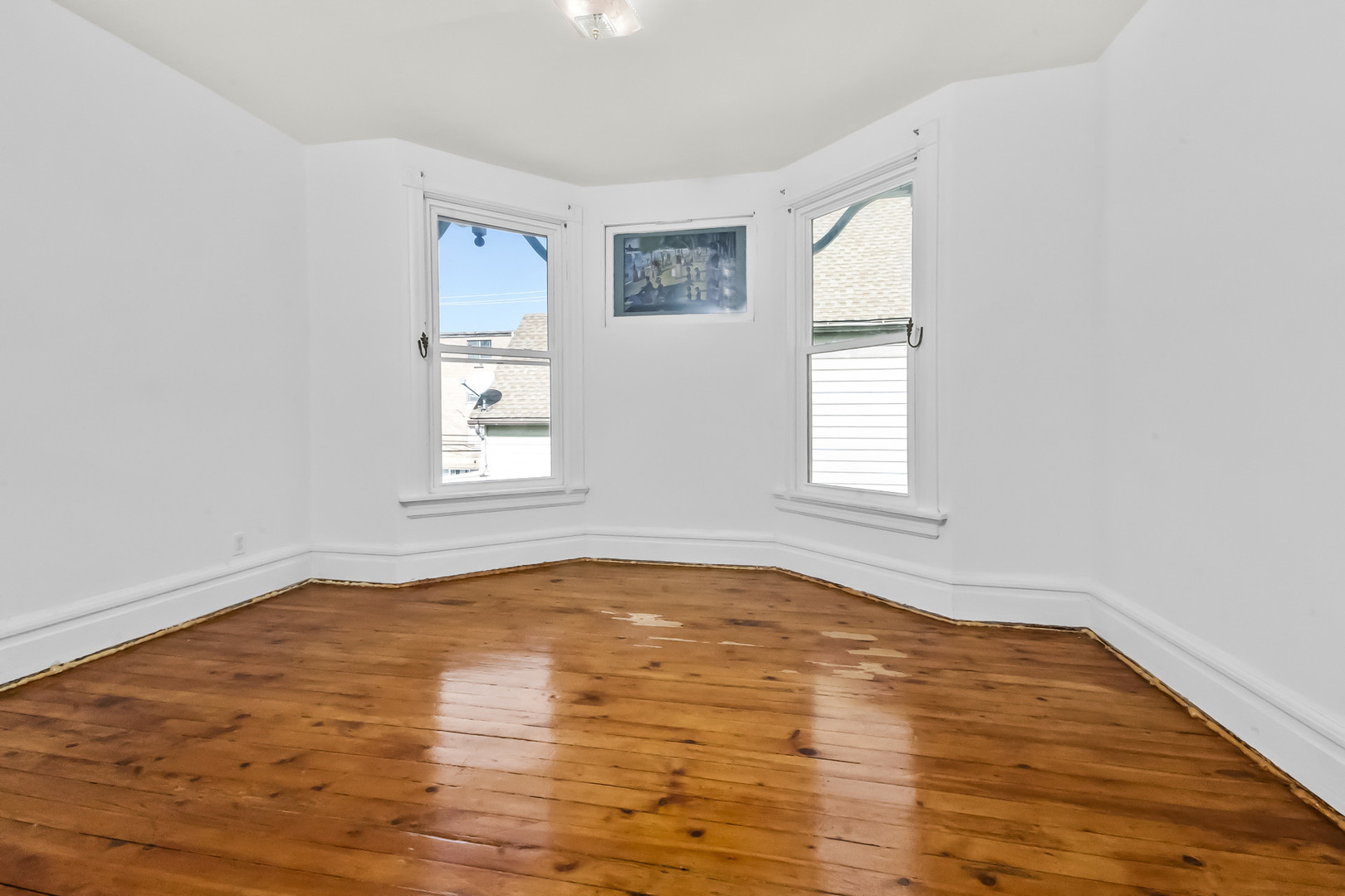 6742 N Glenwood Avenue Property Photo 35