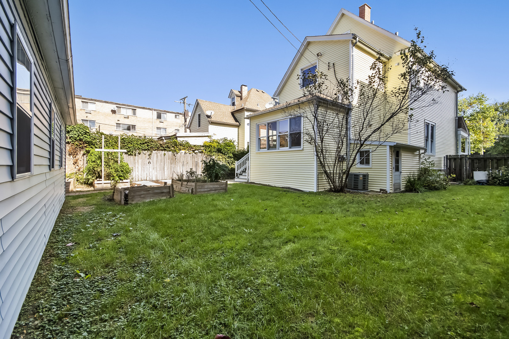 6742 N Glenwood Avenue Property Photo 49