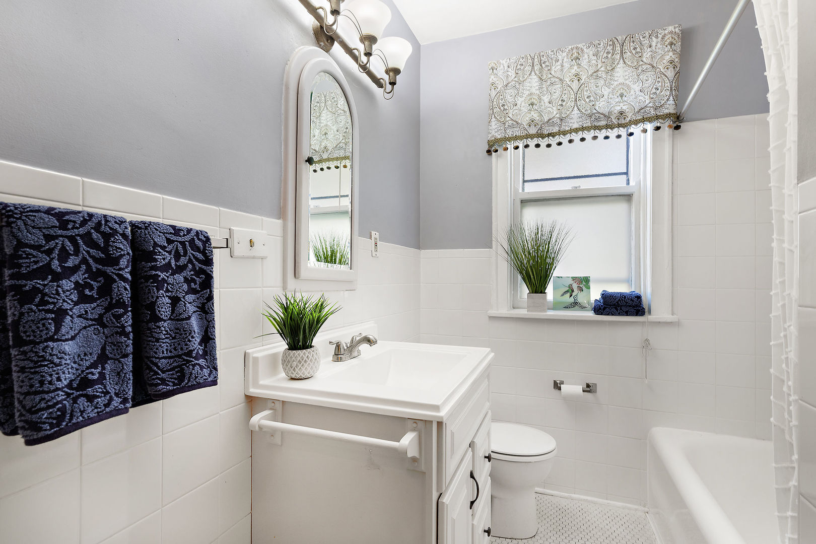 1219 Hull Terrace 2c Property Photo 7