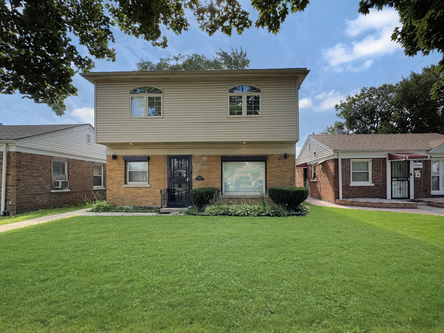 10644 S Peoria Street Property Photo 1