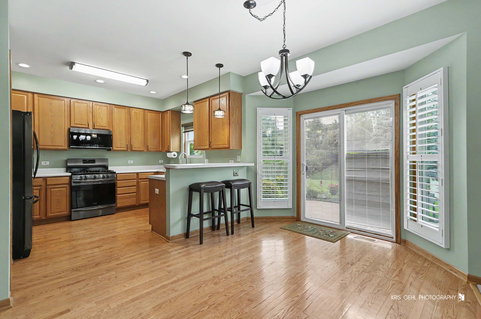 3230 Midlane Drive Property Photo 4