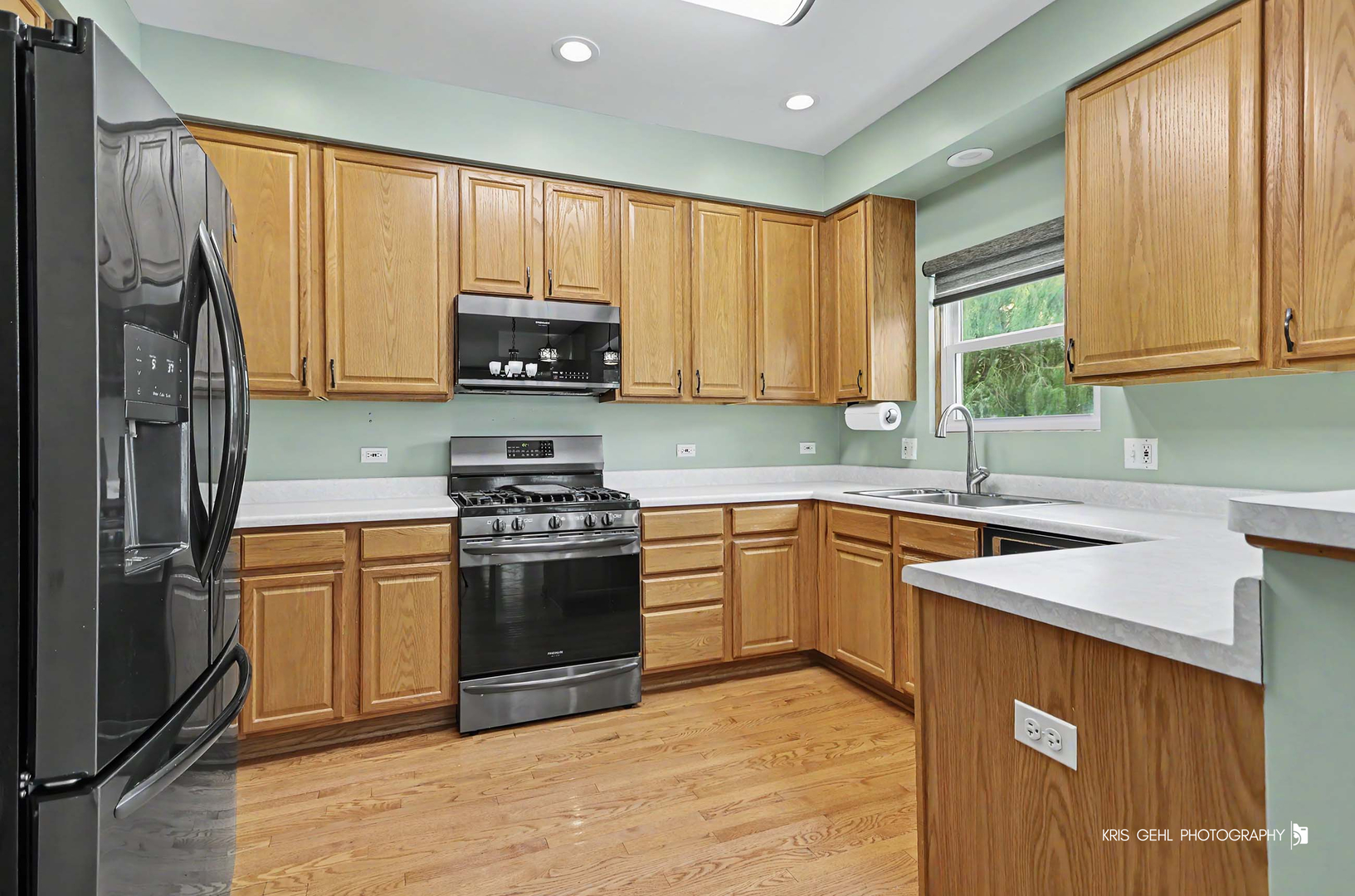 3230 Midlane Drive Property Photo 5