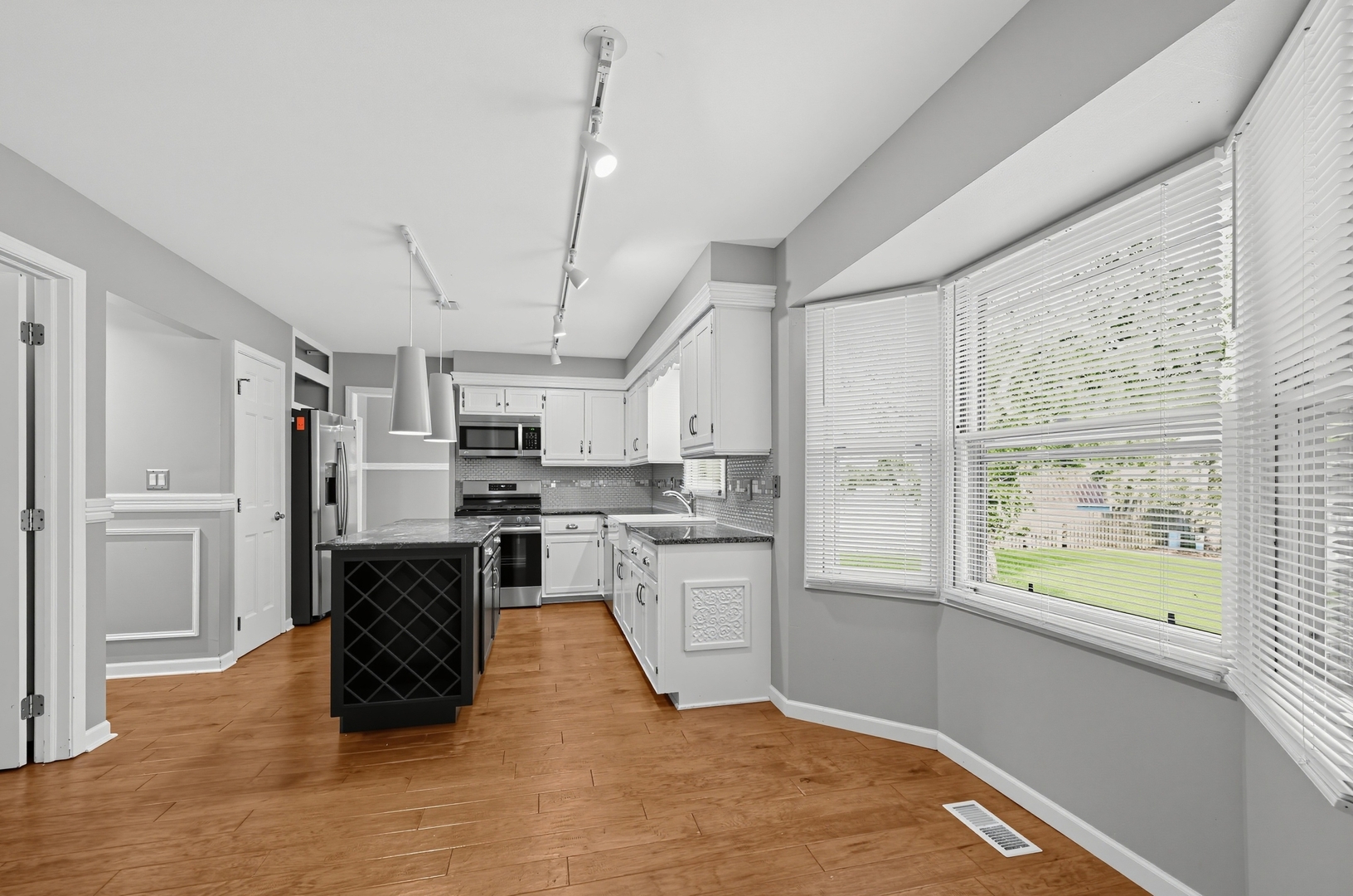 2600 Midland Drive Property Photo 9
