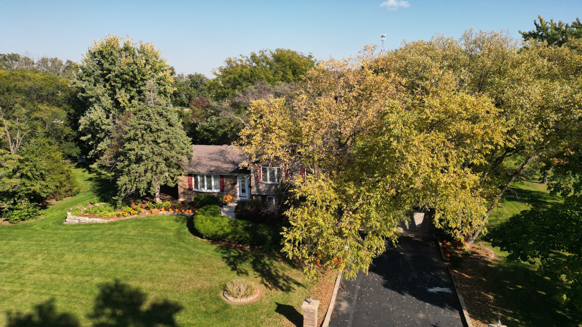 14423 S Stately Oaks Circle Property Photo 5