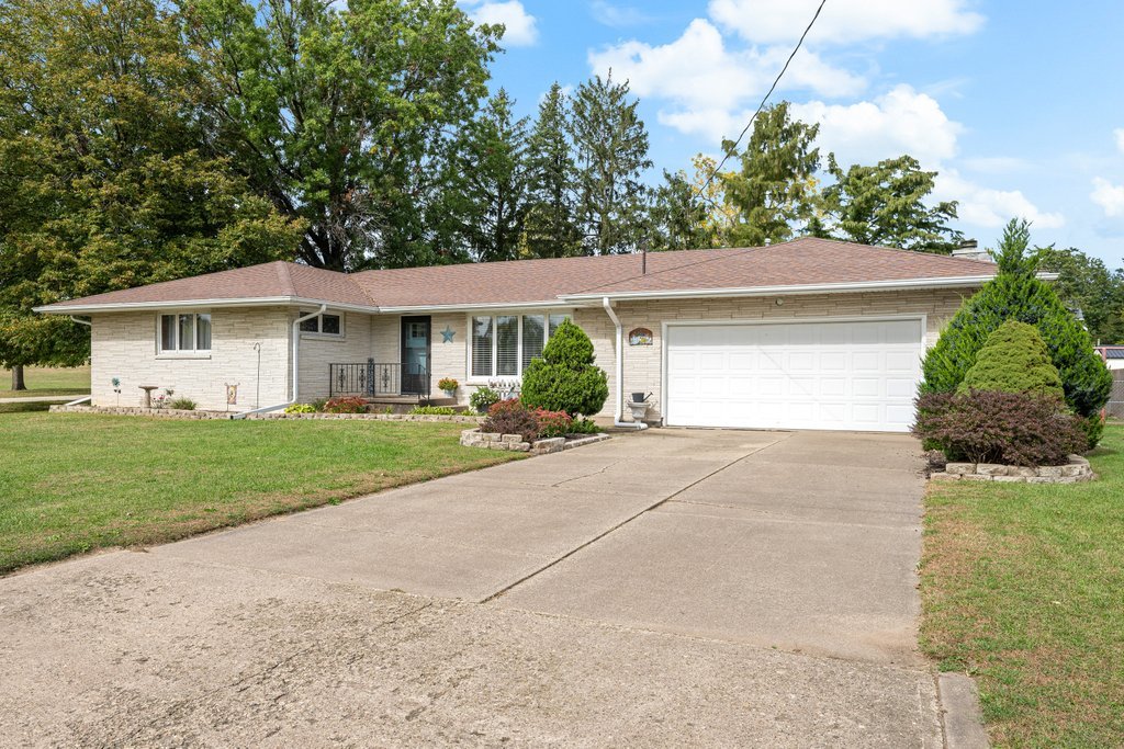 322 11th Place Property Photo 2