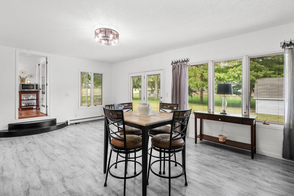 322 11th Place Property Photo 18